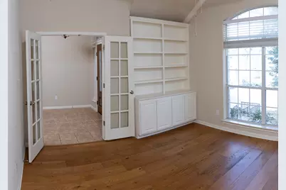 7917 Menler Drive, Austin, TX 78735 - Photo 9