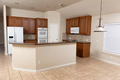 7917 Menler Drive, Austin, TX 78735 - Photo 15