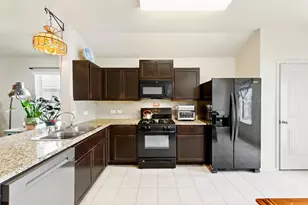 166 Tallow Trl, San Marcos, TX 78666 - Photo 11