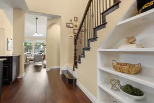 121 E Adelanta Place, Round Rock, TX 78681 - Photo 5