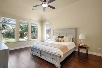 121 E Adelanta Place, Round Rock, TX 78681 - Photo 15