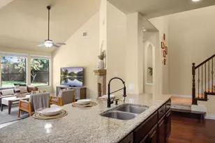 121 E Adelanta Place, Round Rock, TX 78681 - Photo 11