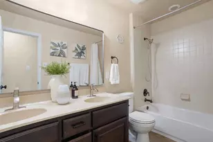 121 E Adelanta Place, Round Rock, TX 78681 - Photo 25