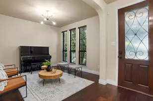 121 E Adelanta Place, Round Rock, TX 78681 - Photo 5