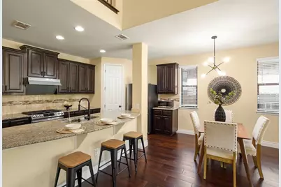 121 E Adelanta Place, Round Rock, TX 78681 - Photo 9