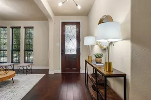 121 E Adelanta Place, Round Rock, TX 78681 - Photo 3