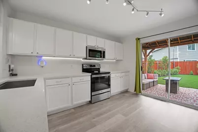 7625 Cayenne Lane, Austin, TX 78741 - Photo 9