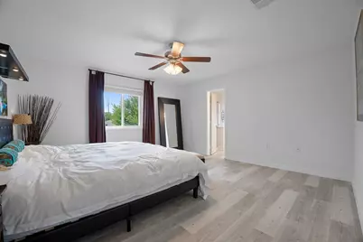 7625 Cayenne Lane, Austin, TX 78741 - Photo 17