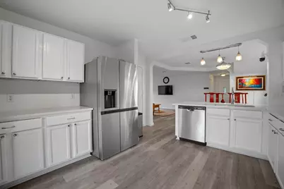 7625 Cayenne Lane, Austin, TX 78741 - Photo 7