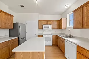 4717 Lake Champlain Ln, Austin, TX 78754 - Photo 19