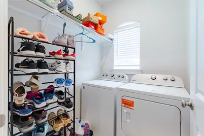 8000 Prairie Rye Drive, Lago Vista, TX 78645 - Photo 23