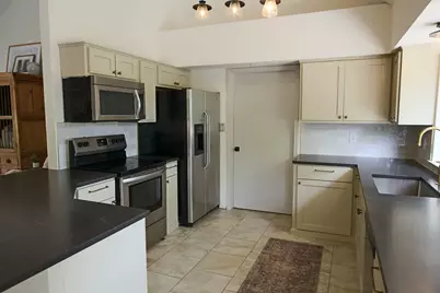 708 Cowal Drive S, Briarcliff, TX 78669 - Photo 5