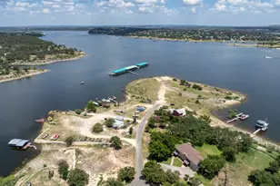 923 N Debco Ln, Spicewood, TX 78669 - Photo 31