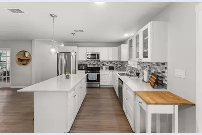 2207 North Plains Avenue, Austin, TX 78757 - Photo 7