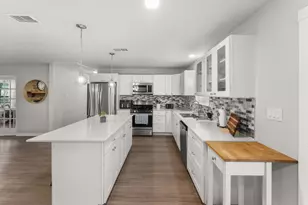 2207 N Plains Ave, Austin, TX 78757 - Photo 7