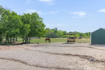 203 Saffles Road, Waco, TX 76706 - Photo 3
