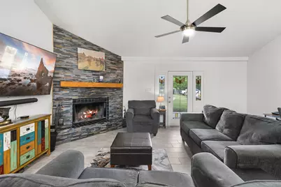 203 Saffles Road, Waco, TX 76706 - Photo 9