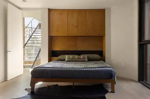 2302 E 11th St, Austin, TX 78702 - Photo 21