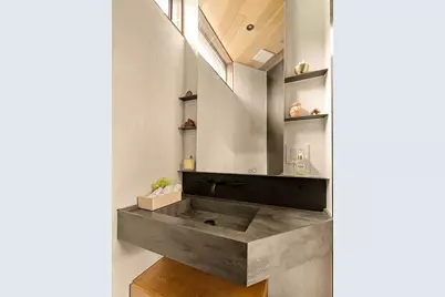 2302 E 11th Street, Austin, TX 78702 - Photo 13