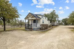 257 County Road 278 Unit D Rd, Liberty Hill, TX 78642 - Photo 3