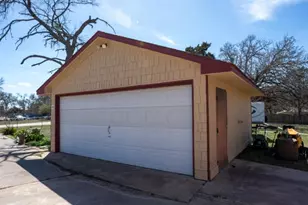 142 Triangle Acres, Cedar Creek, TX 78612 - Photo 17