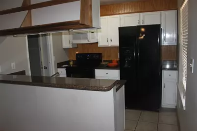 1504 Lakeview Drive, Lockhart, TX 78644 - Photo 3