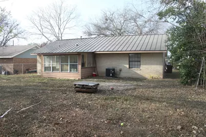 1504 Lakeview Drive, Lockhart, TX 78644 - Photo 5