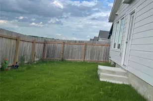 580 Rancho Del Cielo Loop, Jarrell, TX 76537 - Photo 23