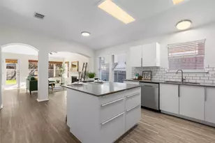 8430 Alvin High Ln, Austin, TX 78729 - Photo 9