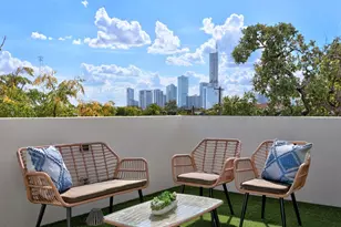 1175 Navasota St, Austin, TX 78702 - Photo 3