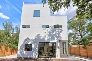 1175 Navasota St, Austin, TX 78702 - Photo 9