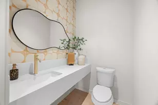 1175 Navasota St, Austin, TX 78702 - Photo 19