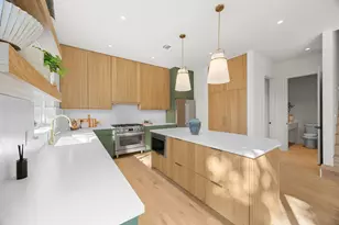 1175 Navasota St, Austin, TX 78702 - Photo 15