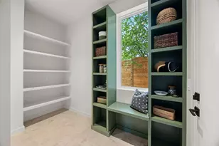 1175 Navasota St, Austin, TX 78702 - Photo 19