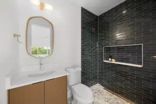 1175 Navasota St, Austin, TX 78702 - Photo 31