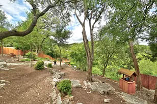 2500 Forest Bend Dr, Austin, TX 78704 - Photo 29