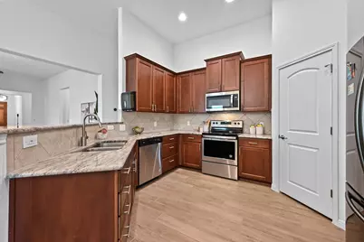 918 Valley View Drive, Leander, TX 78641 - Photo 7
