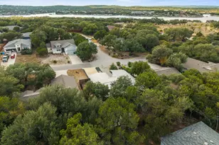 1917 Owens Ln, Lago Vista, TX 78645 - Photo 31
