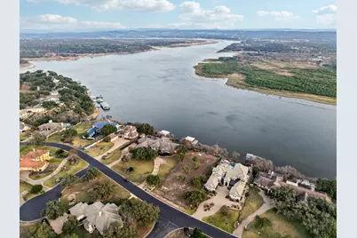 26710 Founders Place, Spicewood, TX 78669 - Photo 3