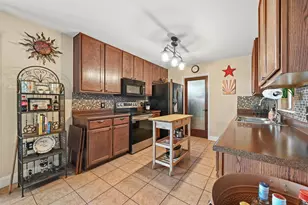 12241 Paloma Blanca Way, Del Valle, TX 78617 - Photo 9