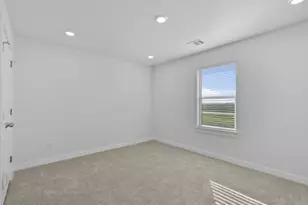 244 Bloomington Loop, Hutto, TX 78634 - Photo 21