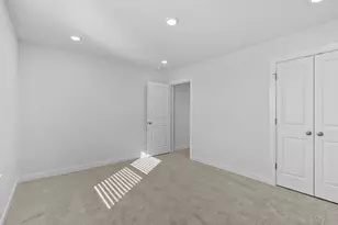 244 Bloomington Loop, Hutto, TX 78634 - Photo 21