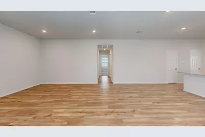 160 McNamara Court, Jarrell, TX 76537 - Photo 7