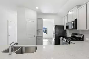 5900 Bell Tower Ln, Austin, TX 78747 - Photo 5