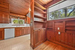 408 W 33rd St, Austin, TX 78705 - Photo 11