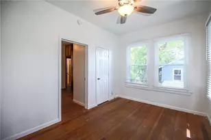 408 W 33rd St, Austin, TX 78705 - Photo 27