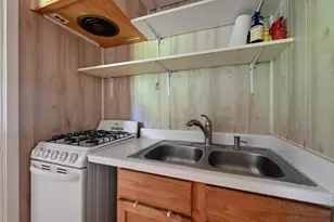 408 W 33rd St, Austin, TX 78705 - Photo 35