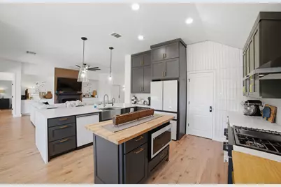 410 Mustang Mesa, Liberty Hill, TX 78642 - Photo 13