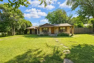 2107 Saratoga Dr, Austin, TX 78733 - Photo 1