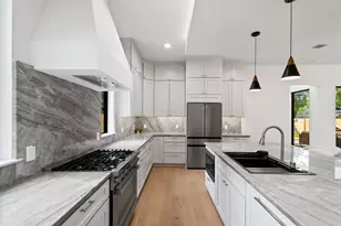 4513 Hank Ave, Austin, TX 78745 - Photo 15